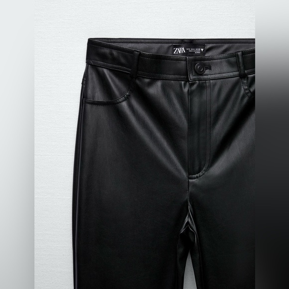 NWT - ZARA - Faux Leather Leggings with inside slits - Picture 4 of 6